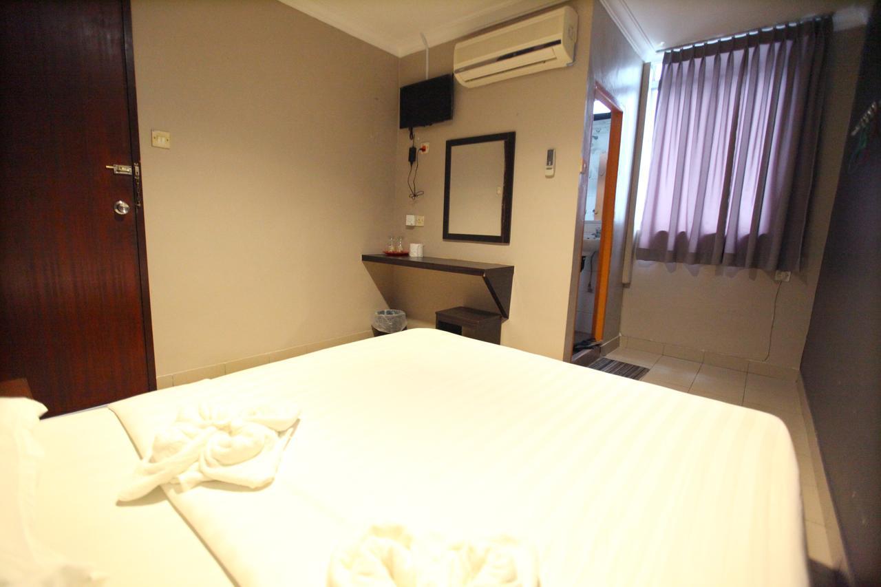 Mandarin Hotel Kuching Ngoại thất bức ảnh